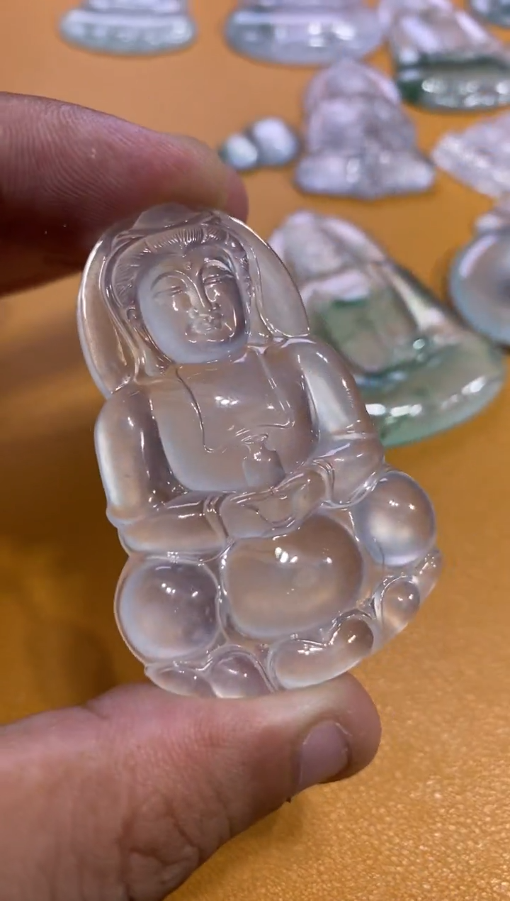 翡翠未镶嵌吊坠(不含链)观音48800