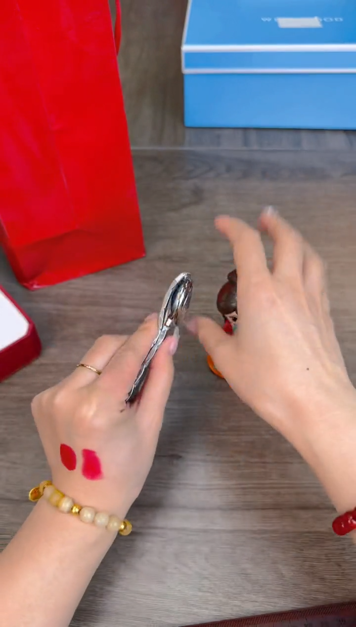 瓷片新号开播漏不停@@CQ1220