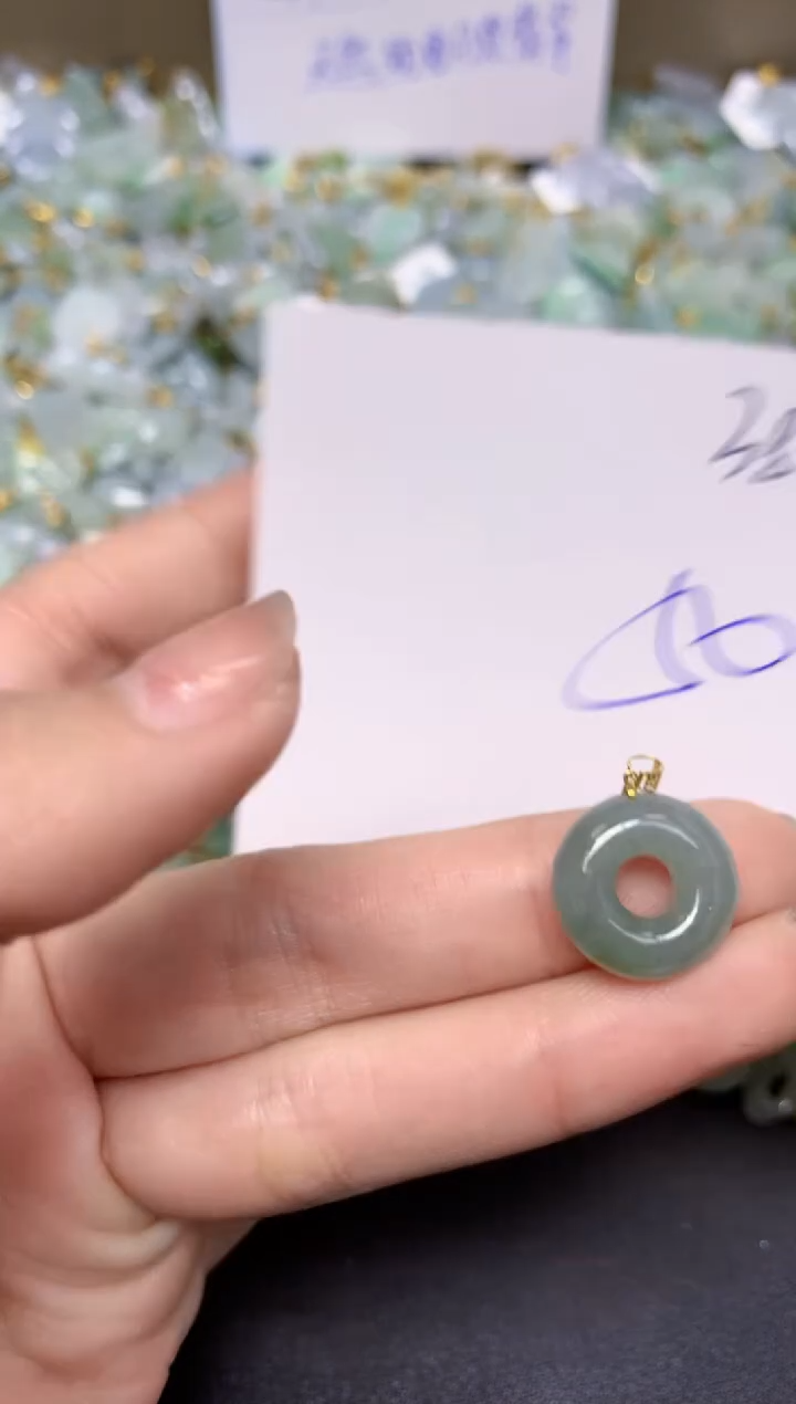 【闪购商品】翡翠颈饰18K金镶嵌 天然翡翠A货