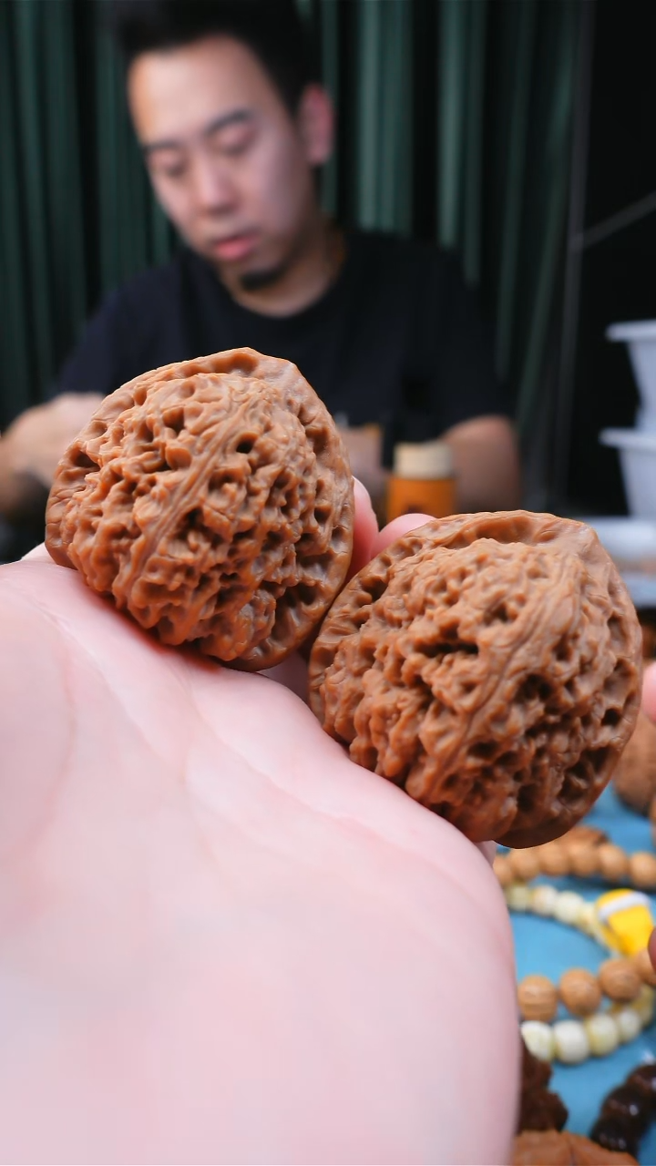 【闪购商品】文玩核桃把件j2708核桃40.5