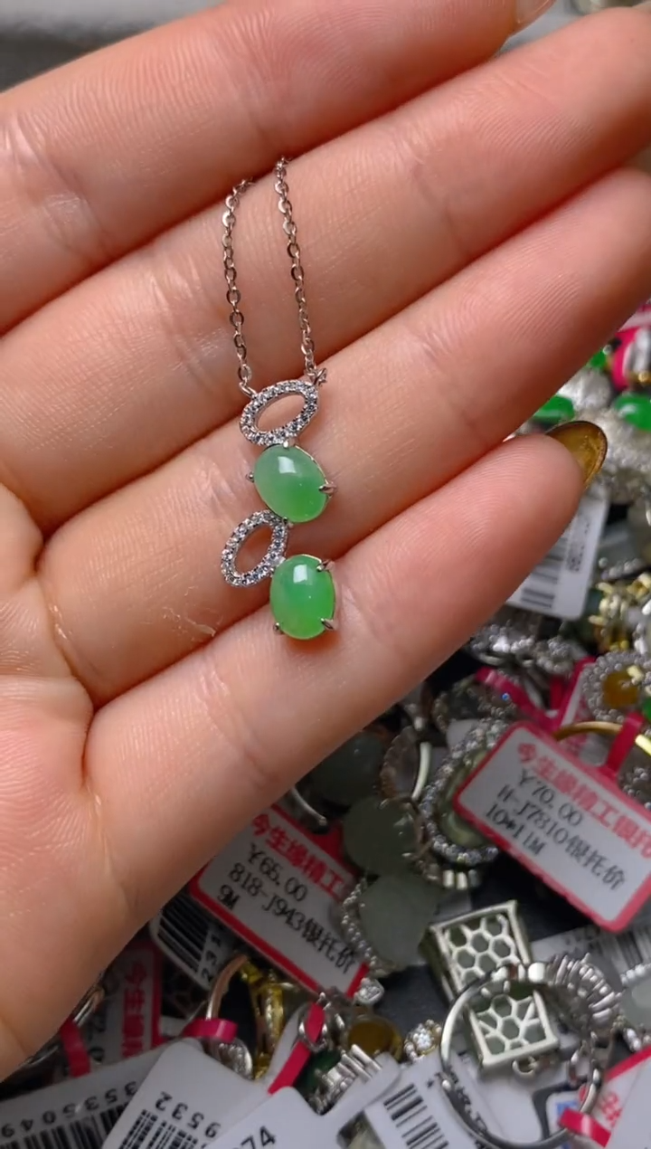 银S925镶嵌戒指翡翠百内无证书