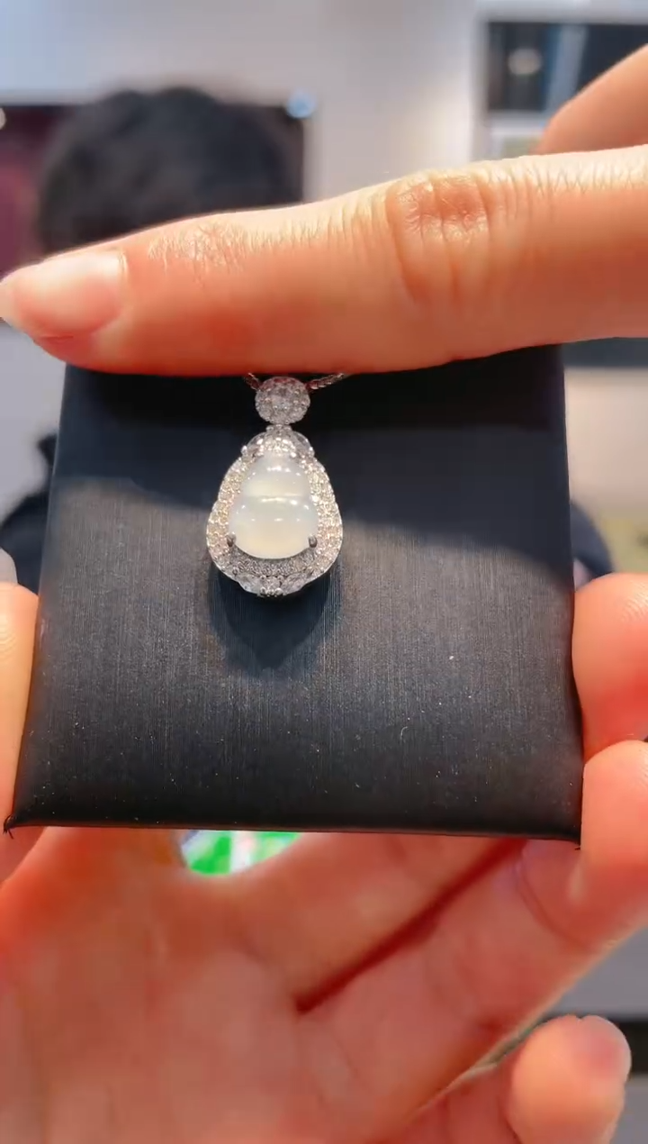 【闪购商品】翡翠颈饰未镶嵌A2天然A货翡翠吊坠（不含链）