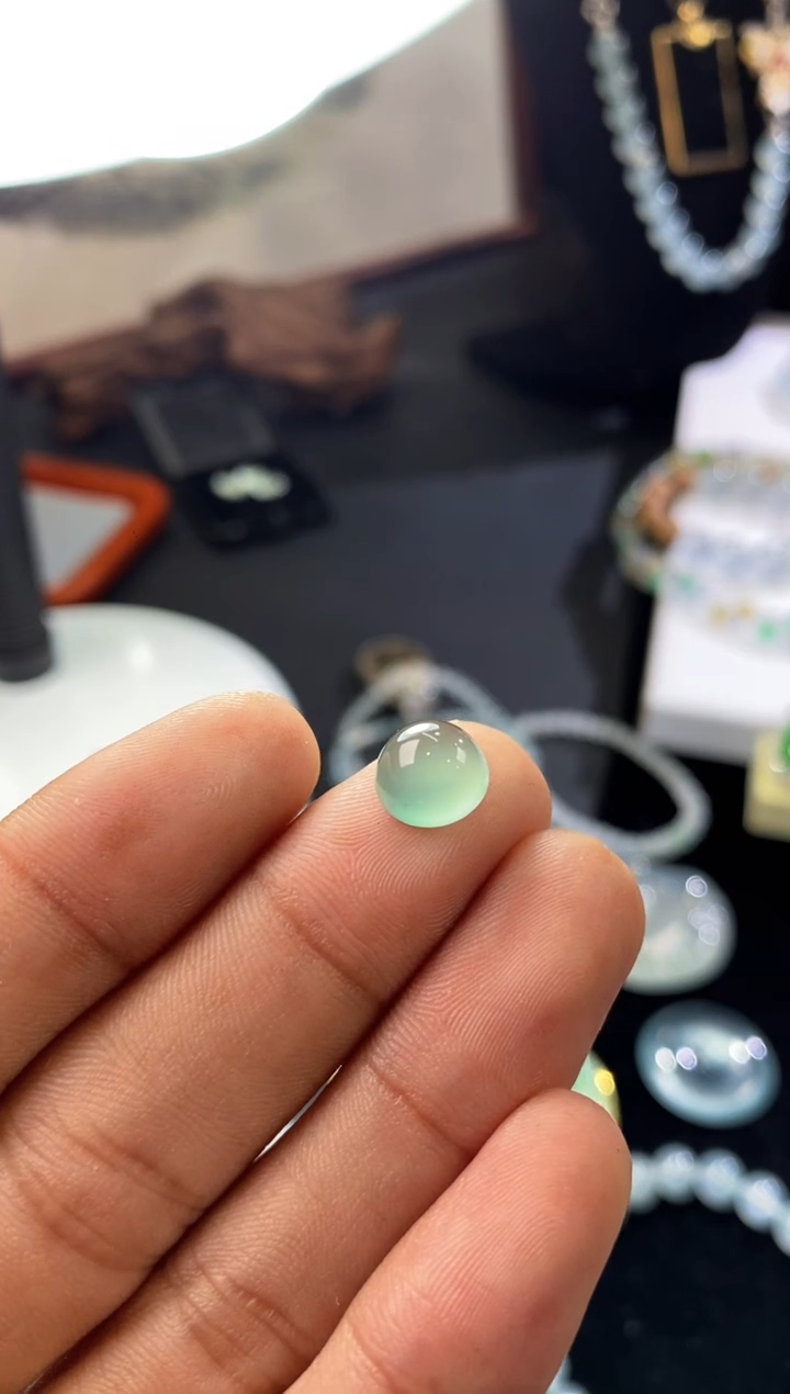 未镶嵌定制翡翠蛋面