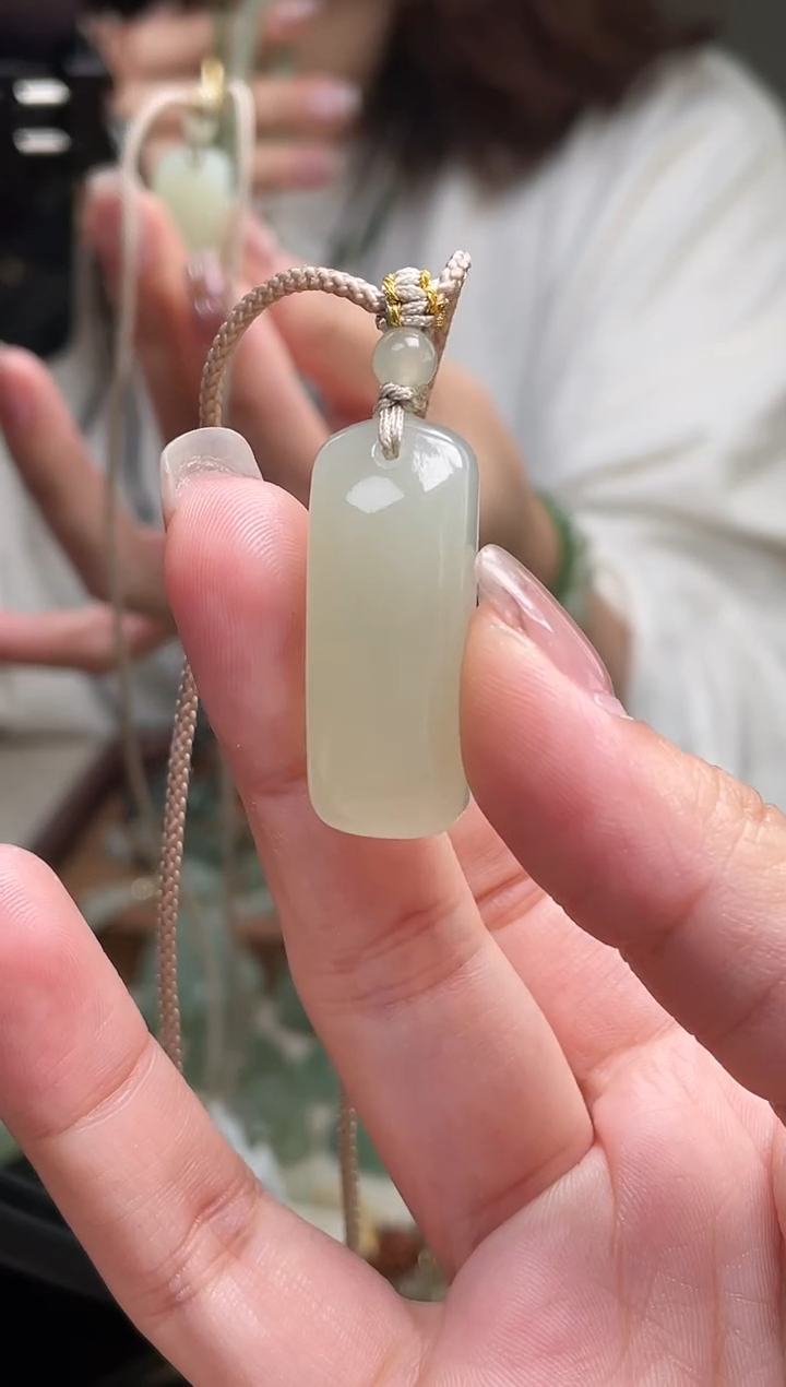 颈饰未镶嵌和田玉福利款