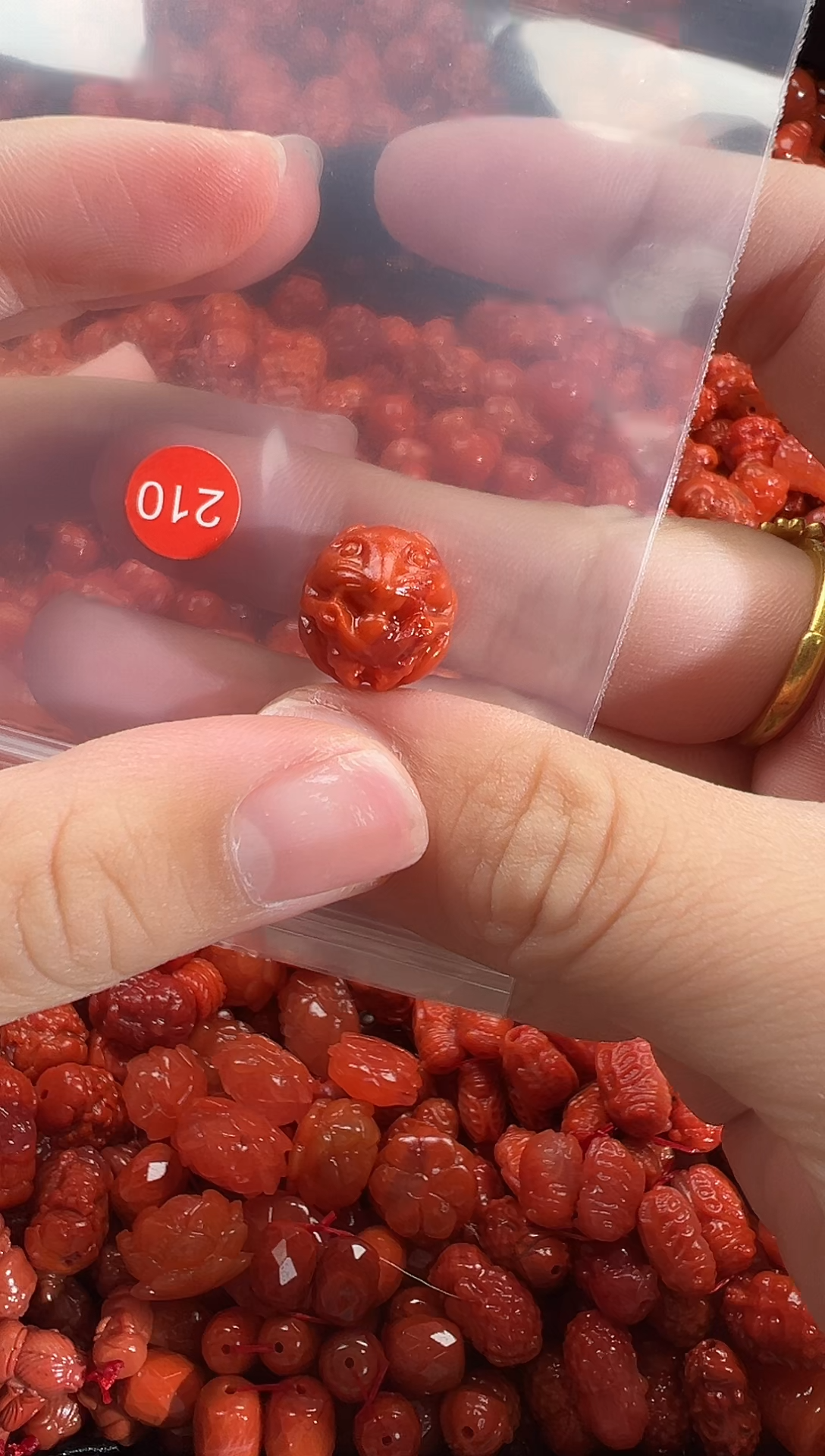 颈饰未镶嵌南红玛瑙1