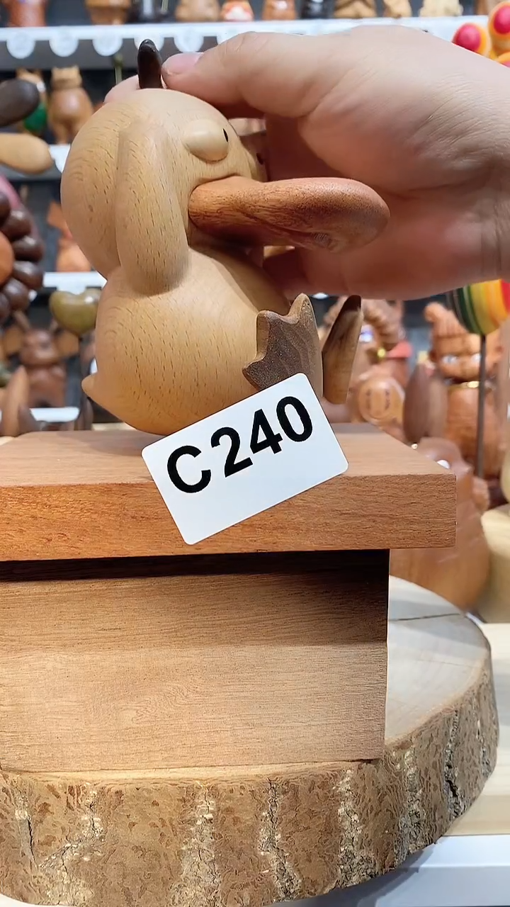 【闪购商品】木木雕摆件可爱卡通