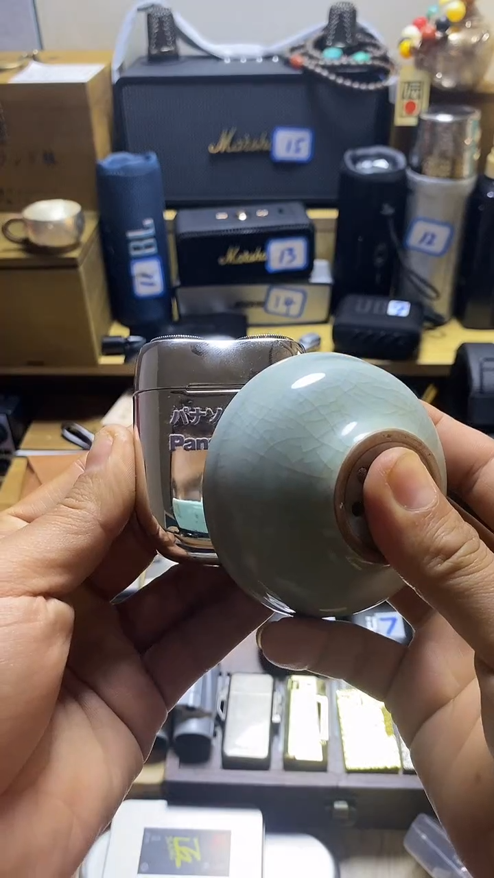 瓷片闪购商品  如图所示