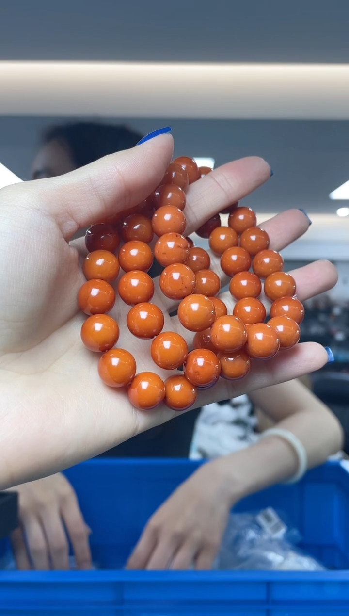未镶嵌蜜蜡裸石多样性发一件