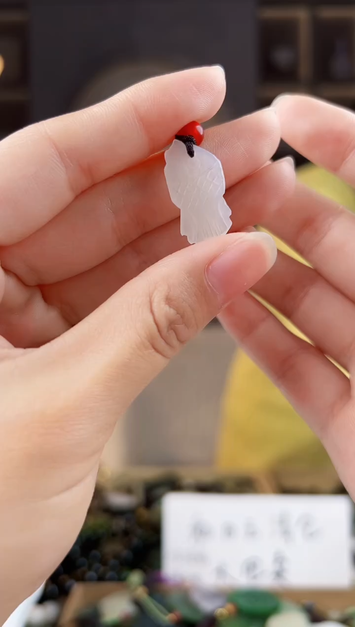颈饰未镶嵌和田玉拍一发一，多样性发货