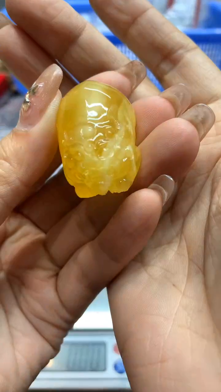 未镶嵌琥珀珠宝奇石8