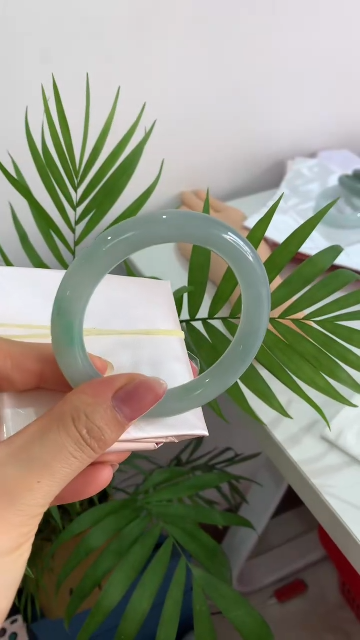 未镶嵌手镯翡翠56圆条