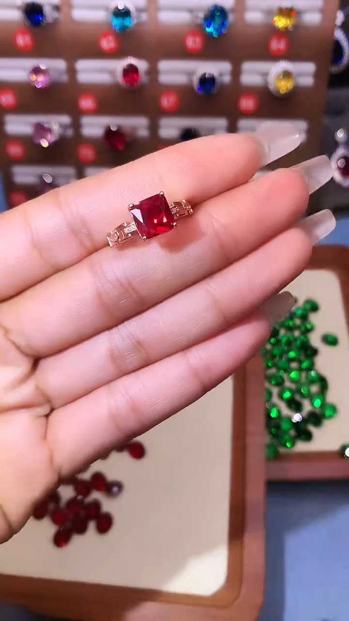 银S925镶嵌戒指红宝石........