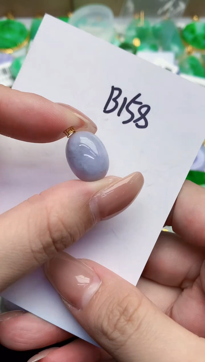 翡翠18K金镶嵌颈饰00000000000