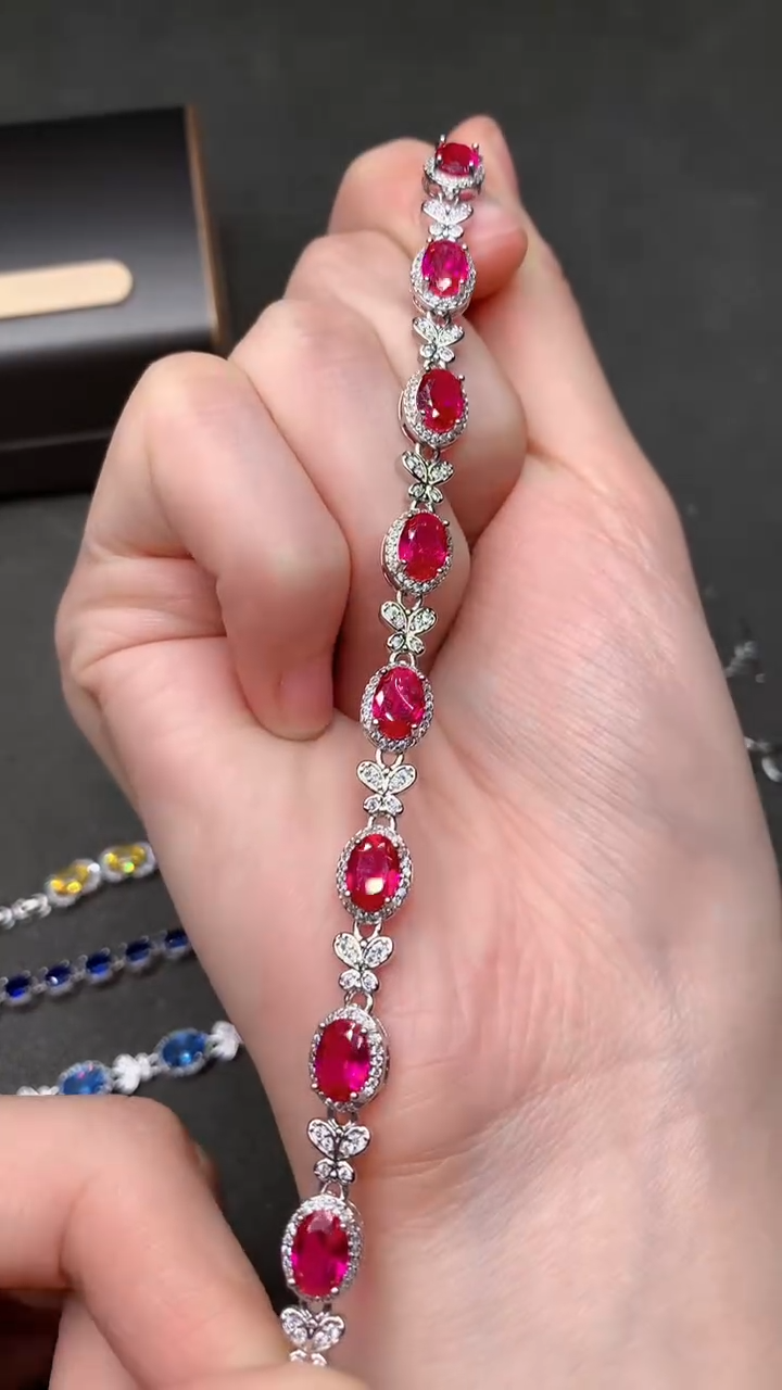 【闪购商品】红宝石手链银S925镶嵌.....
