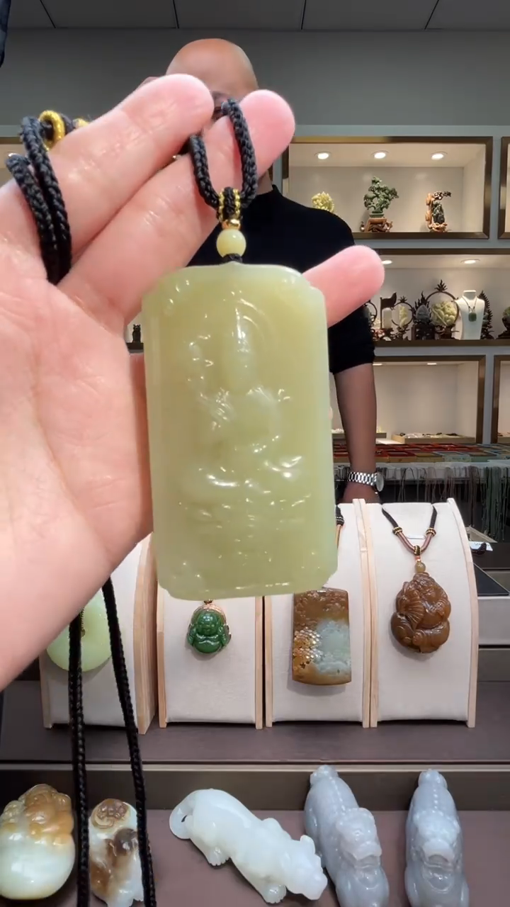 颈饰未镶嵌和田玉苏