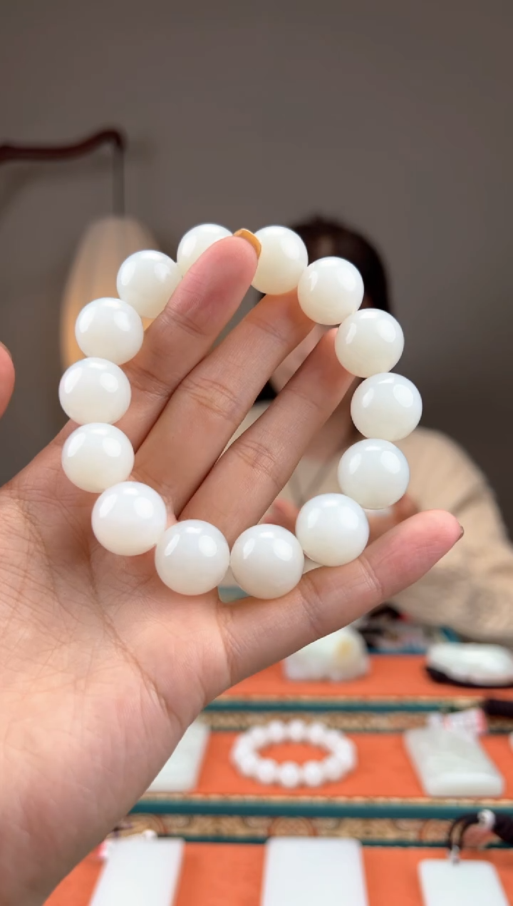 【闪购商品】和田玉颈饰未镶嵌1