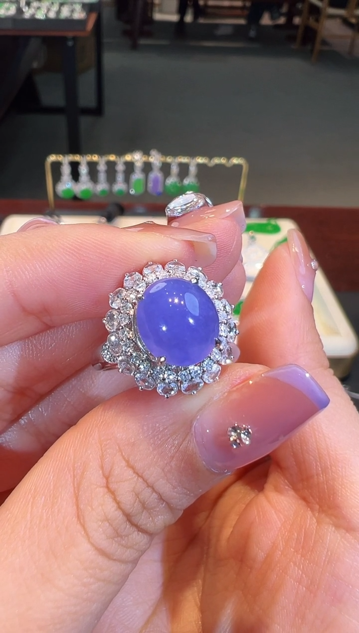 【闪购商品】翡翠戒指18K金镶嵌翡翠