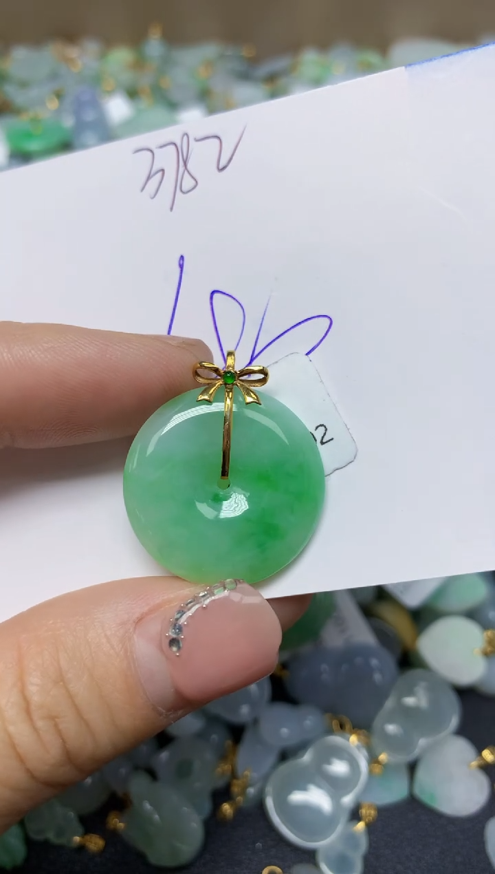 【闪购商品】翡翠挂件18K金镶嵌 天然翡翠A货