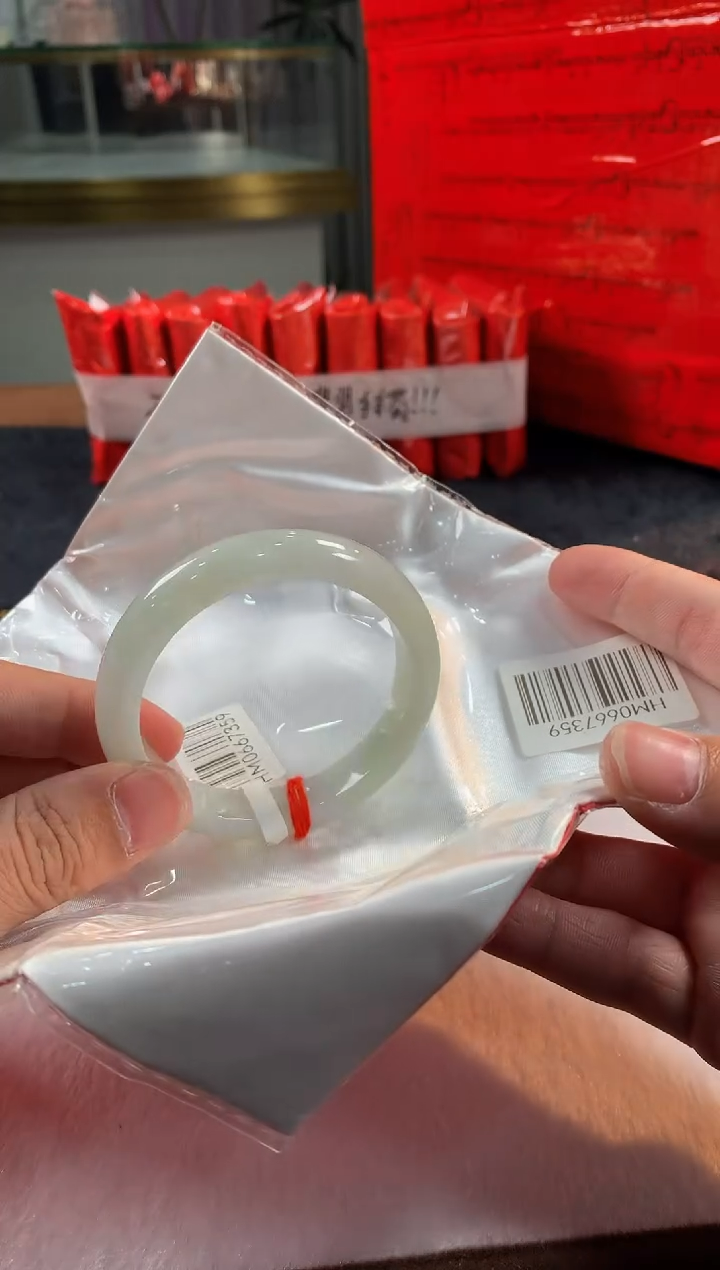 未镶嵌定制翡翠5073毛货不退不换 55-56圈