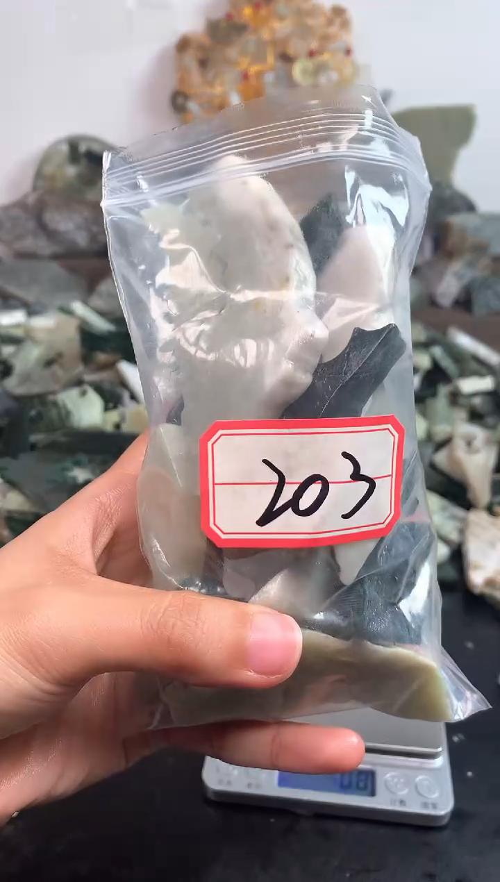 未镶嵌和田玉摆件203