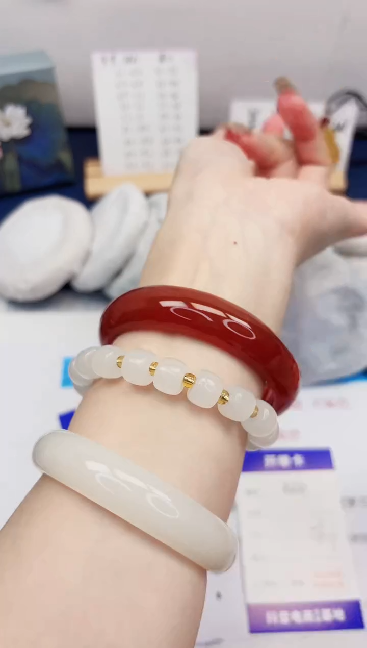 【闪购商品】石英质玉手镯未镶嵌322-玛瑙-圈口58