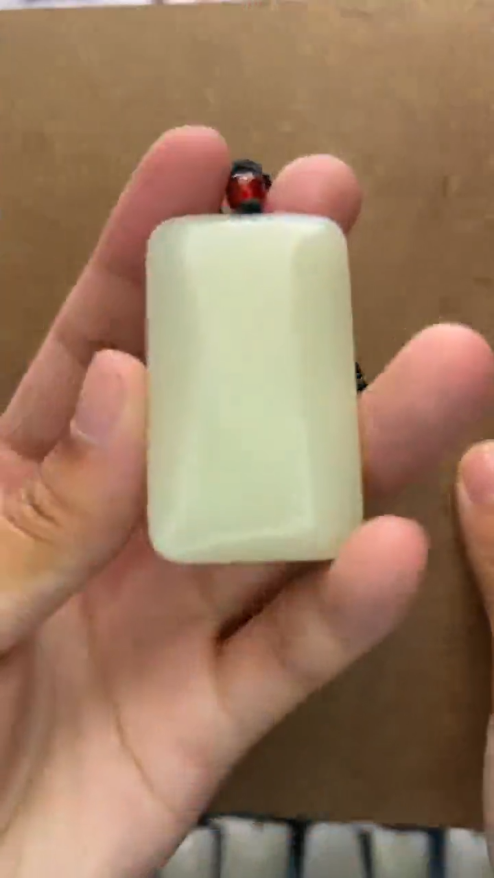 和田玉未镶嵌颈饰D