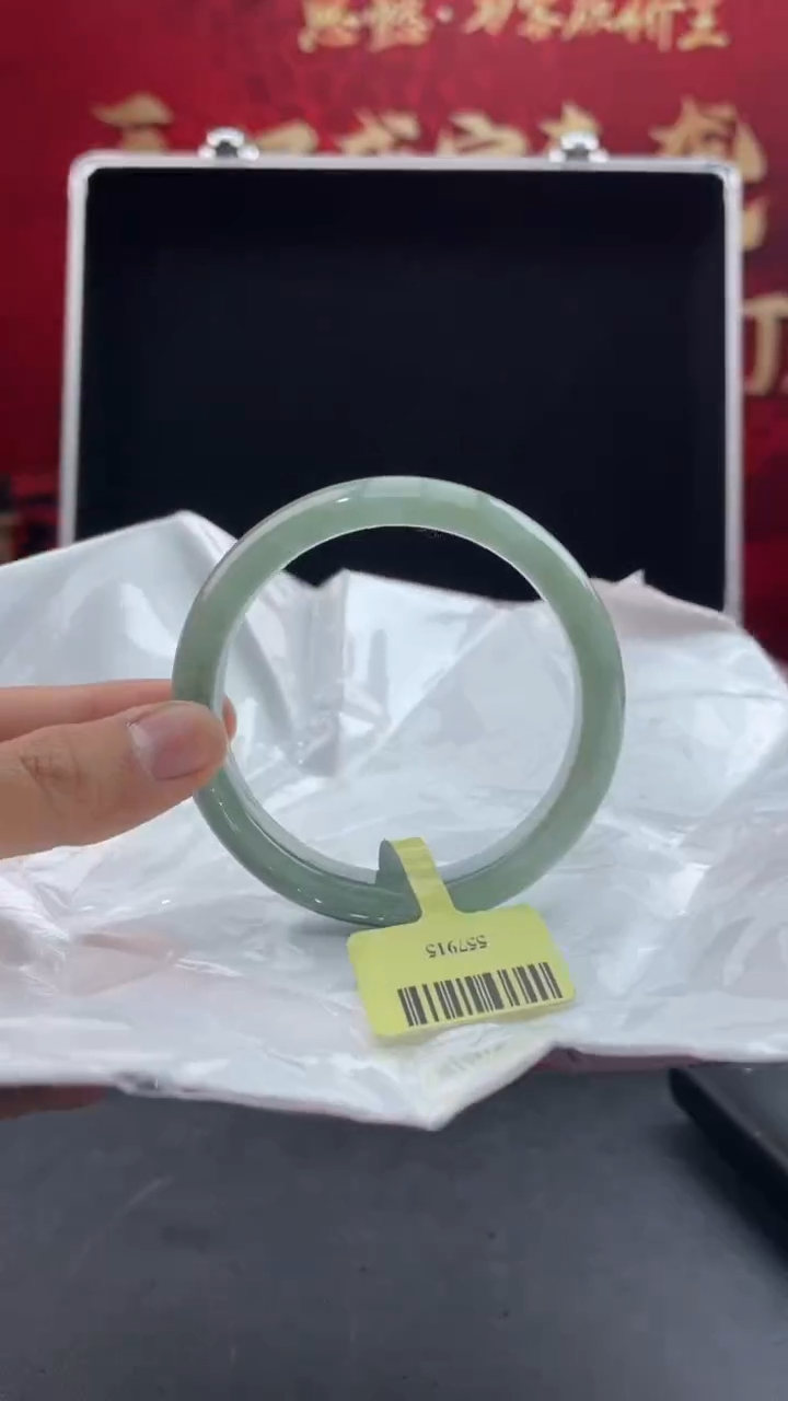 【闪购商品】翡翠手镯未镶嵌17翡翠手镯