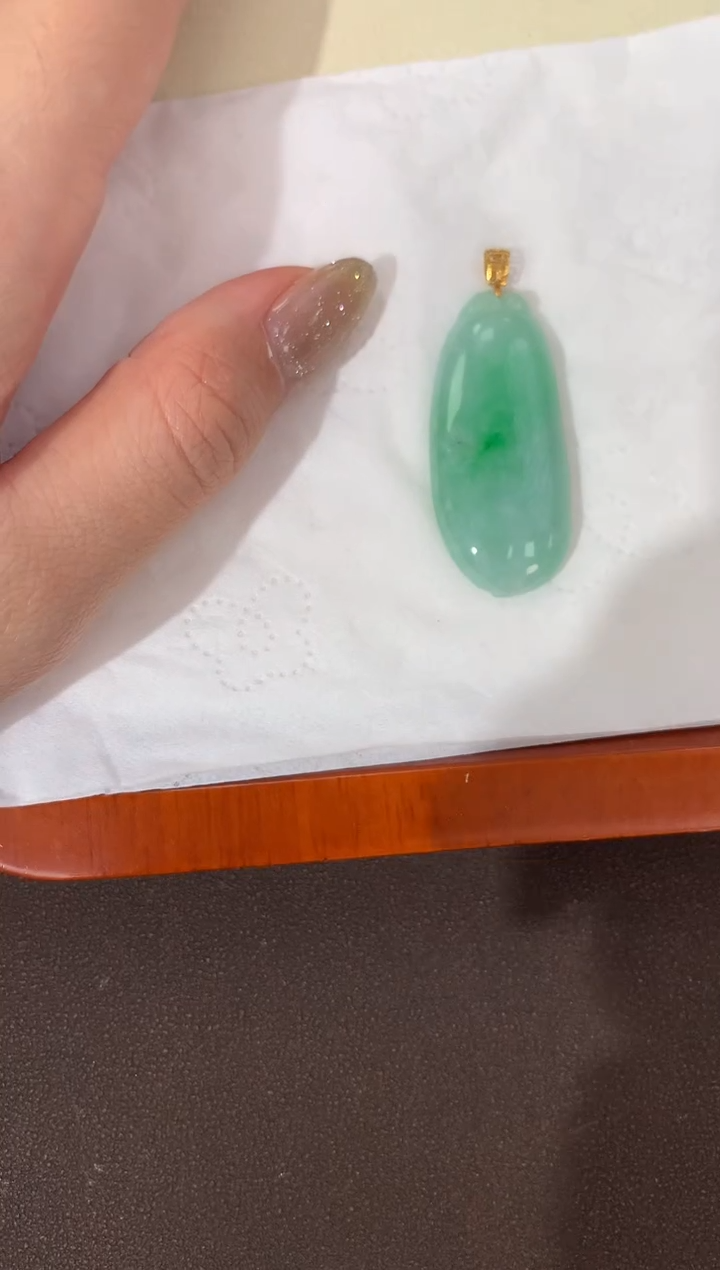 【闪购商品】翡翠颈饰18K金镶嵌天然缅甸a货翡翠