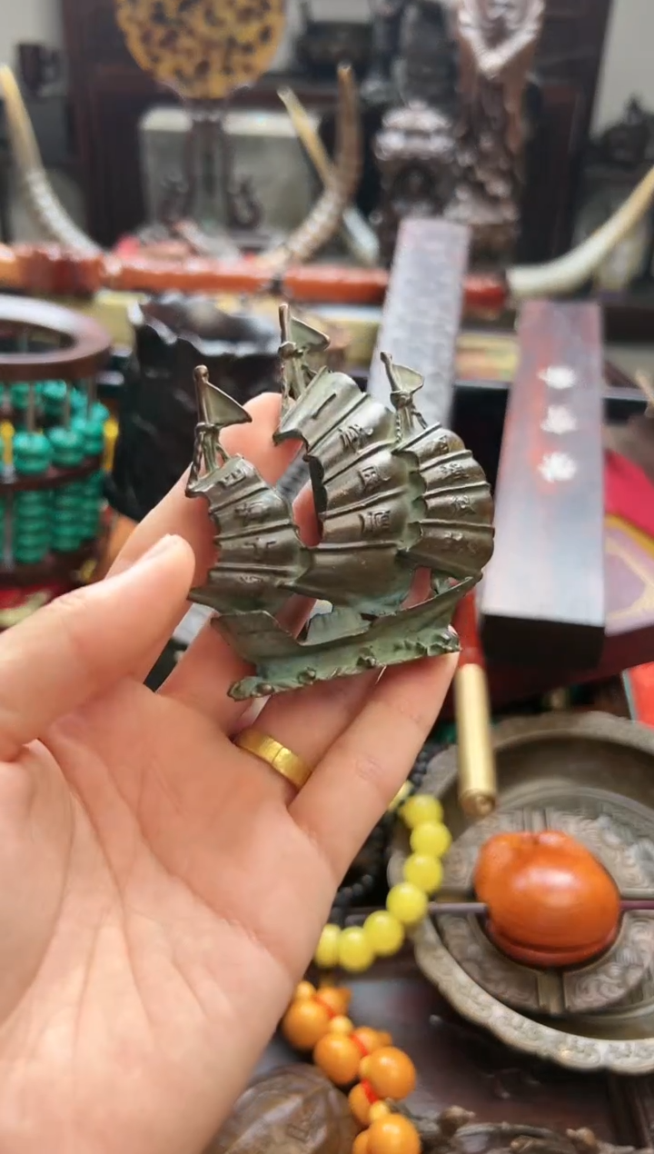 ——————瓷———————船