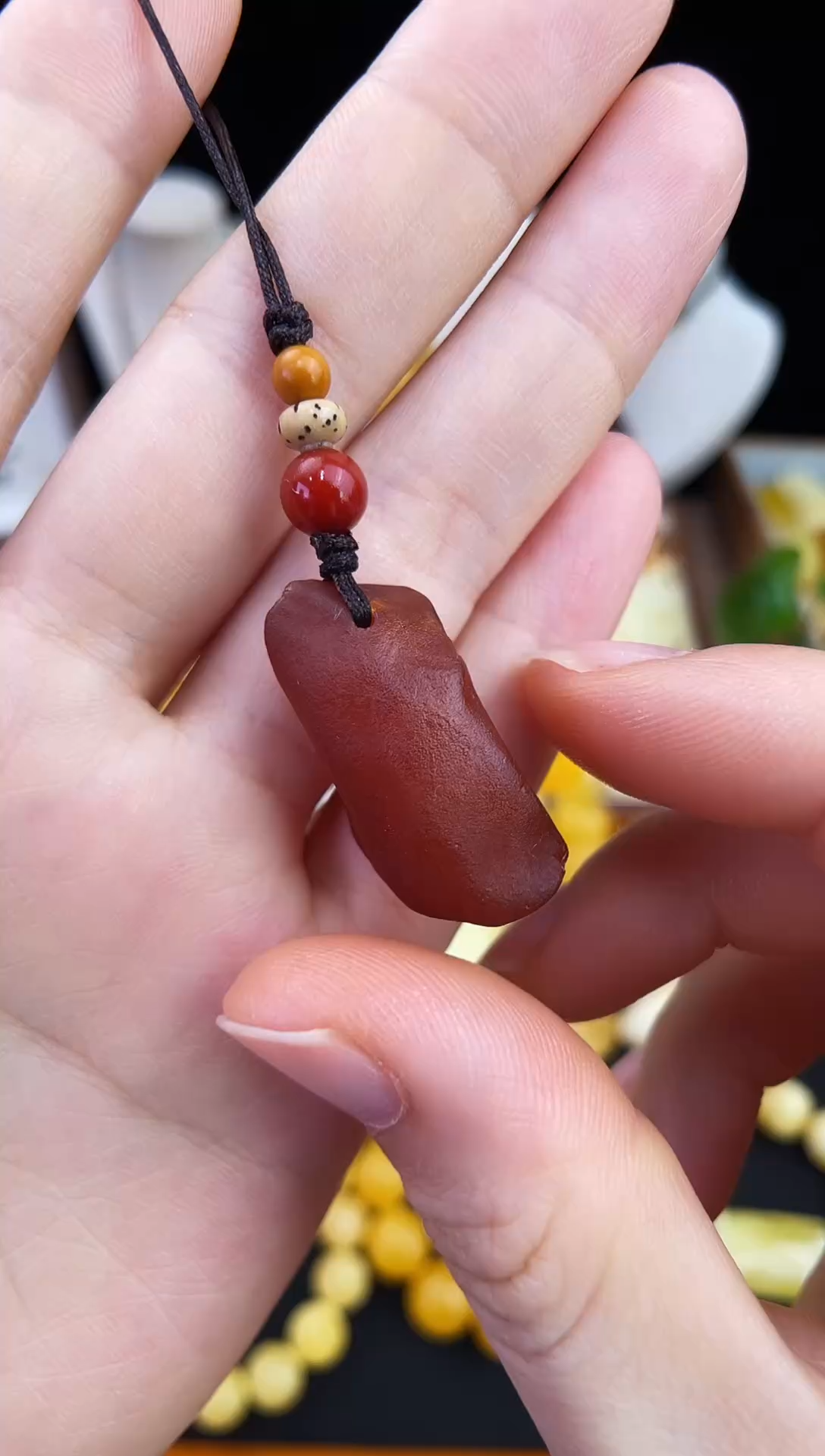 琥珀未镶嵌珠宝奇石柒月