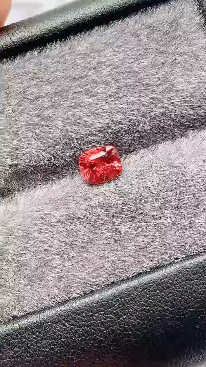 【闪购商品】尖晶石裸石未镶嵌0.98