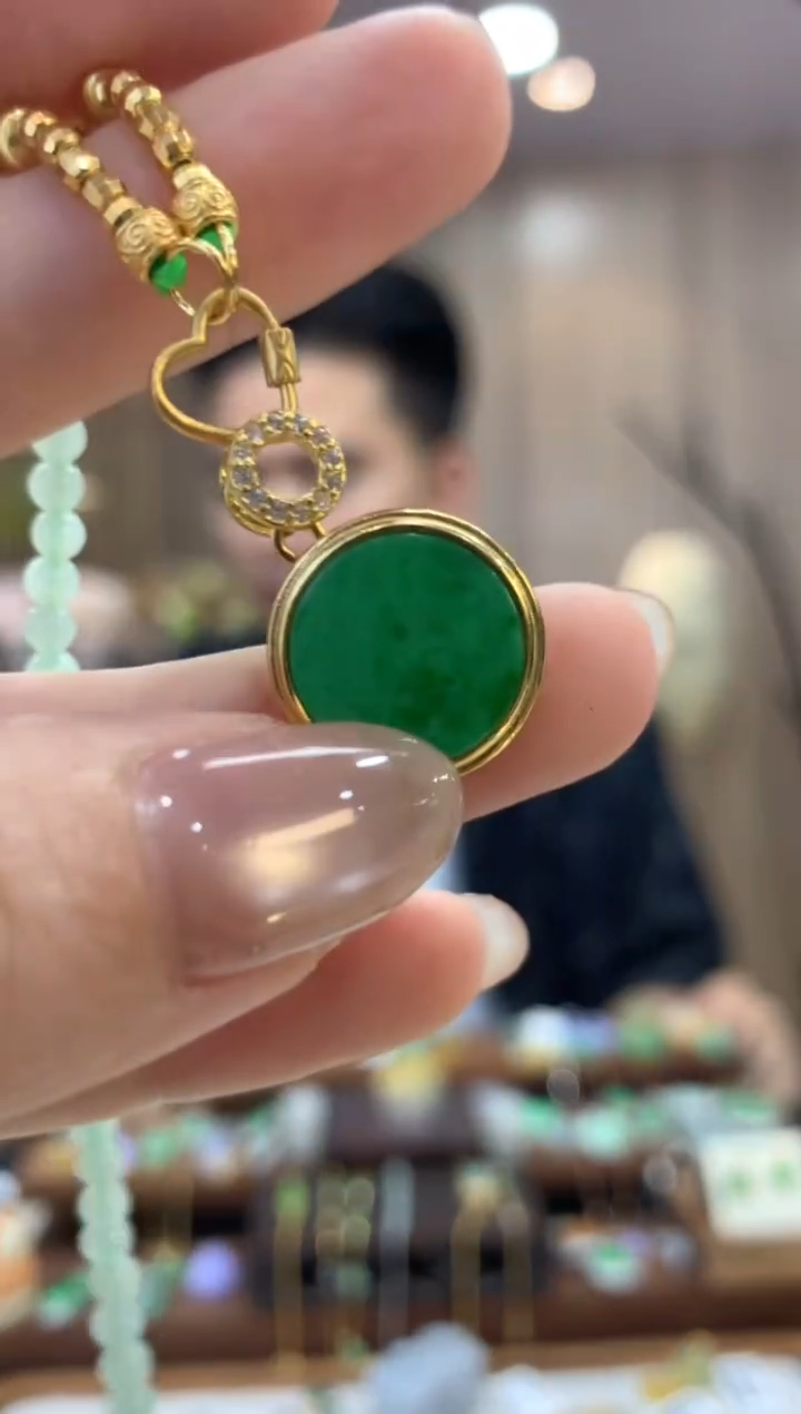 翡翠未镶嵌吊坠(不含链)圆牌