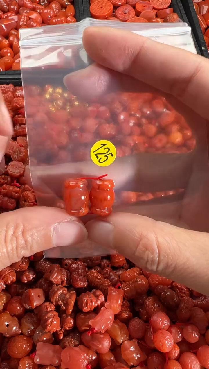 【闪购商品】南红玛瑙颈饰未镶嵌1