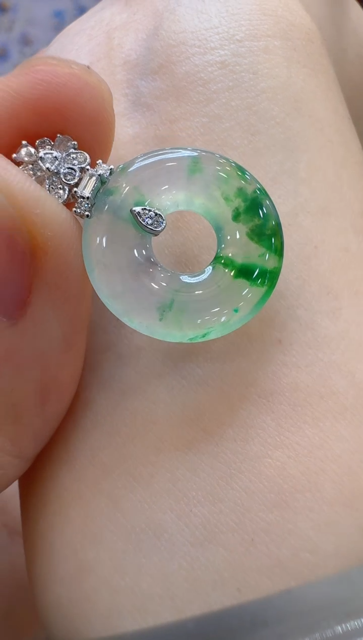 翡翠18K金镶嵌吊坠(不含链)多样性团购发一件