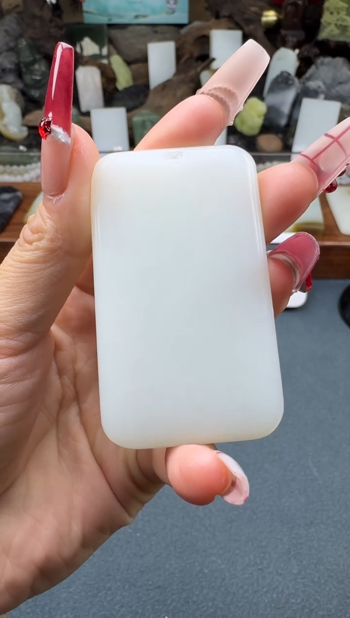 【闪购商品】和田玉颈饰未镶嵌开心