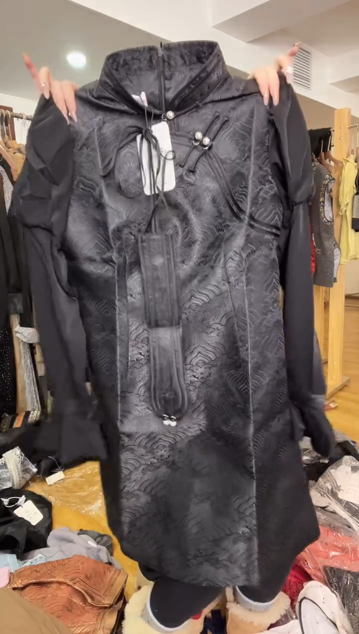 连衣裙       3XL码    140-150斤