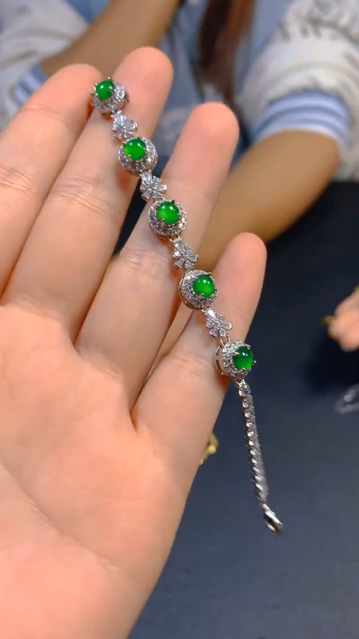 【闪购商品】翡翠手链未镶嵌0212977883多样性发一