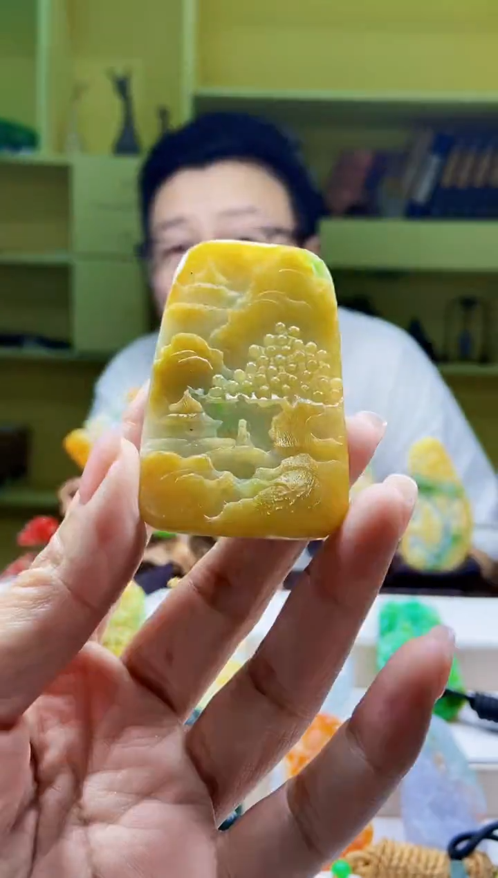 颈饰未镶嵌翡翠翡翠A货