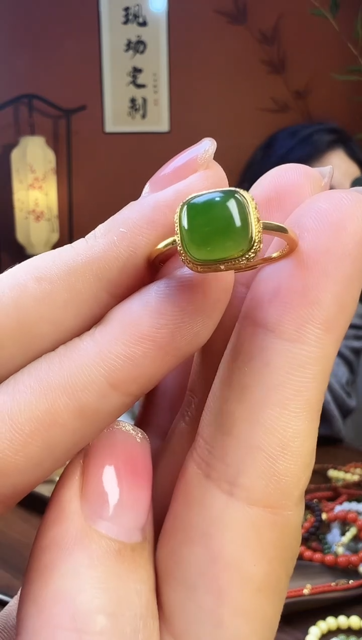 未镶嵌戒指和田玉碧玉戒指