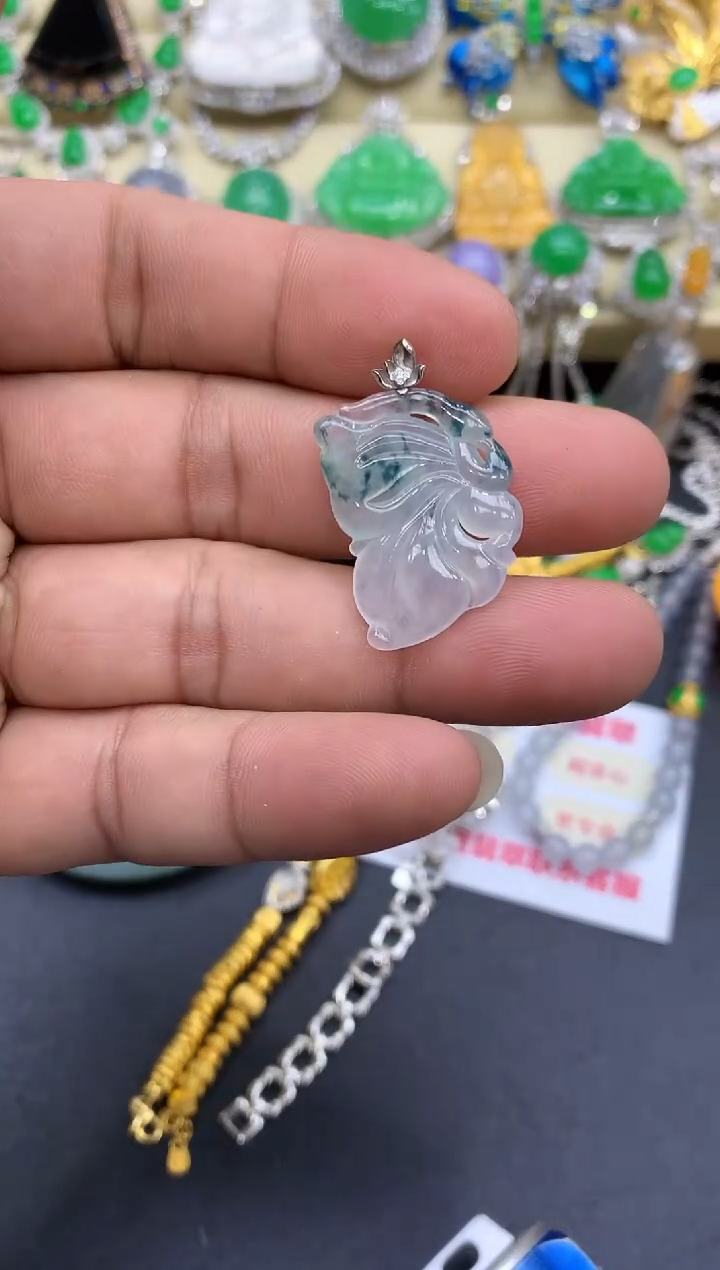 颈饰18K金镶嵌翡翠350-中国好珍宝