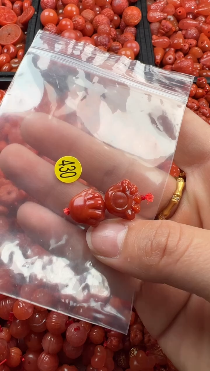 【闪购商品】南红玛瑙颈饰未镶嵌1