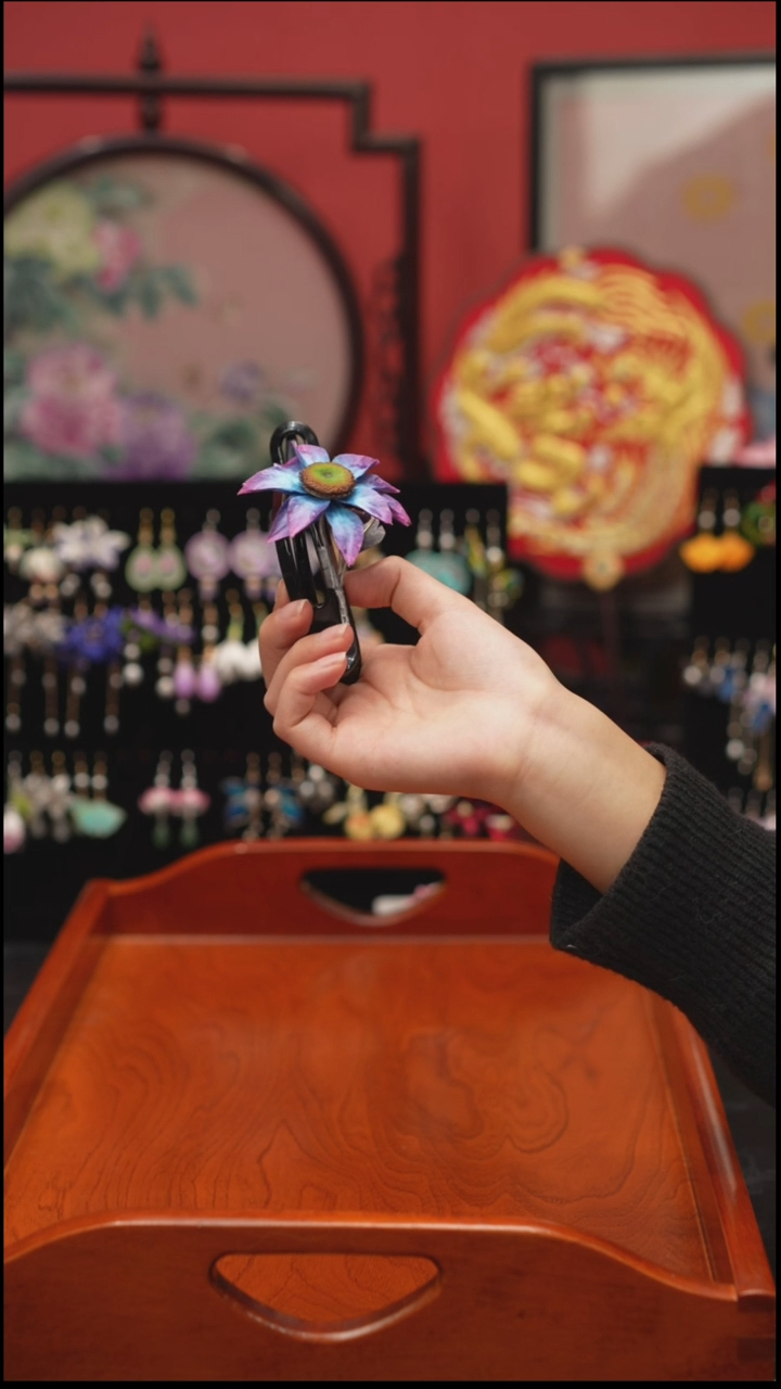 刺绣清****1非遗绒花手工饰品