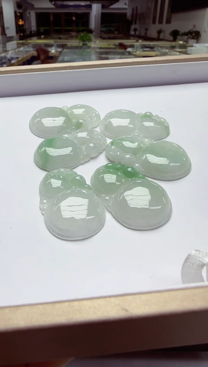 颈饰未镶嵌翡翠多样性发其一