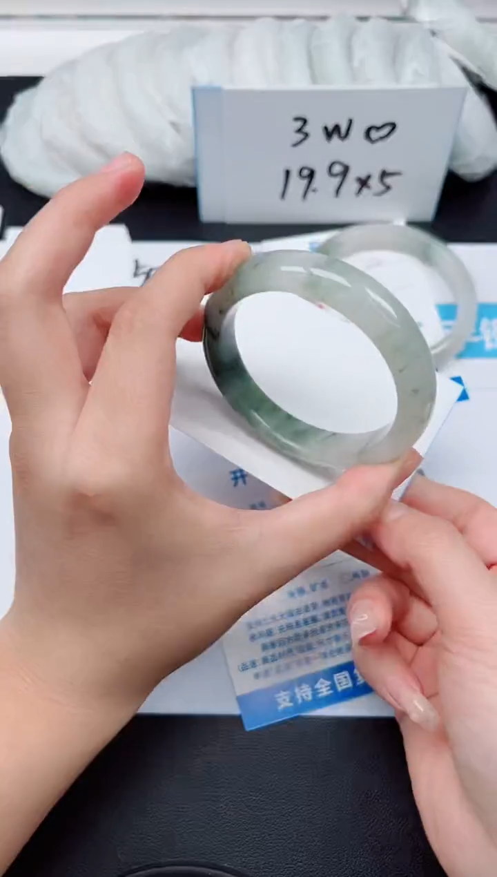 【闪购商品】石英质玉手镯未镶嵌G223-56