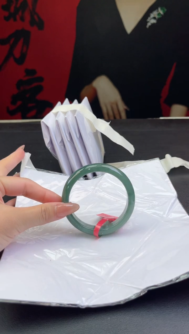 【闪购商品】翡翠手镯未镶嵌翡翠手镯