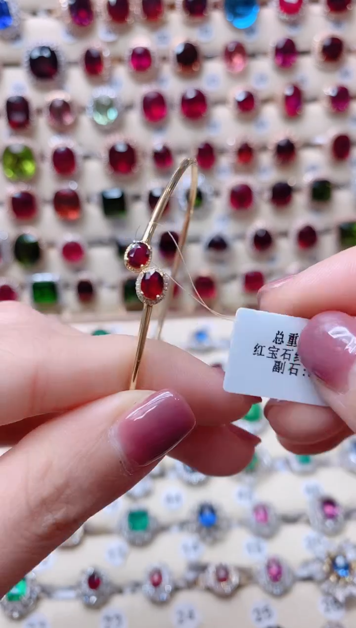 【闪购商品】红宝石18K金手镯18K金镶嵌1