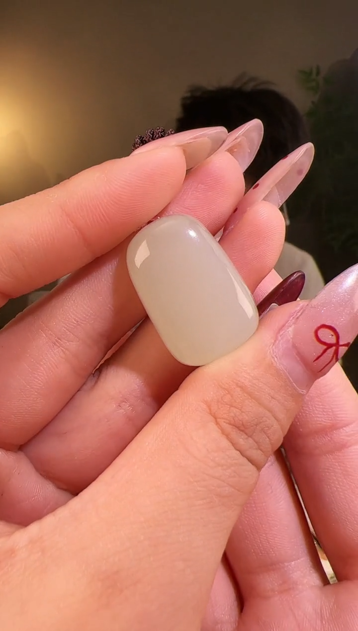 【闪购商品】和田玉颈饰未镶嵌无事牌带包容