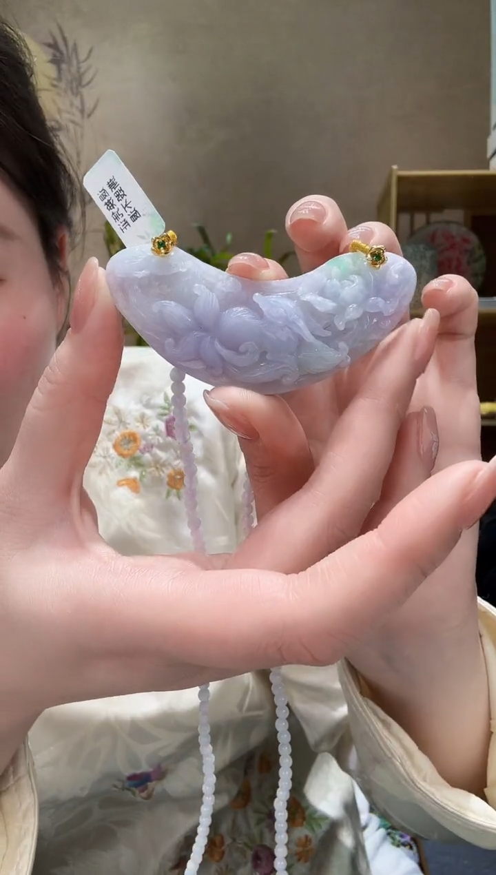 【闪购商品】翡翠颈饰未镶嵌吊坠