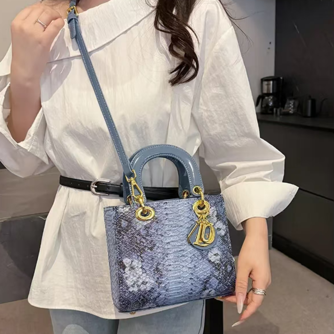 扣款鳄鱼纹单根欧美复古单肩奢女士重工蓝色经典