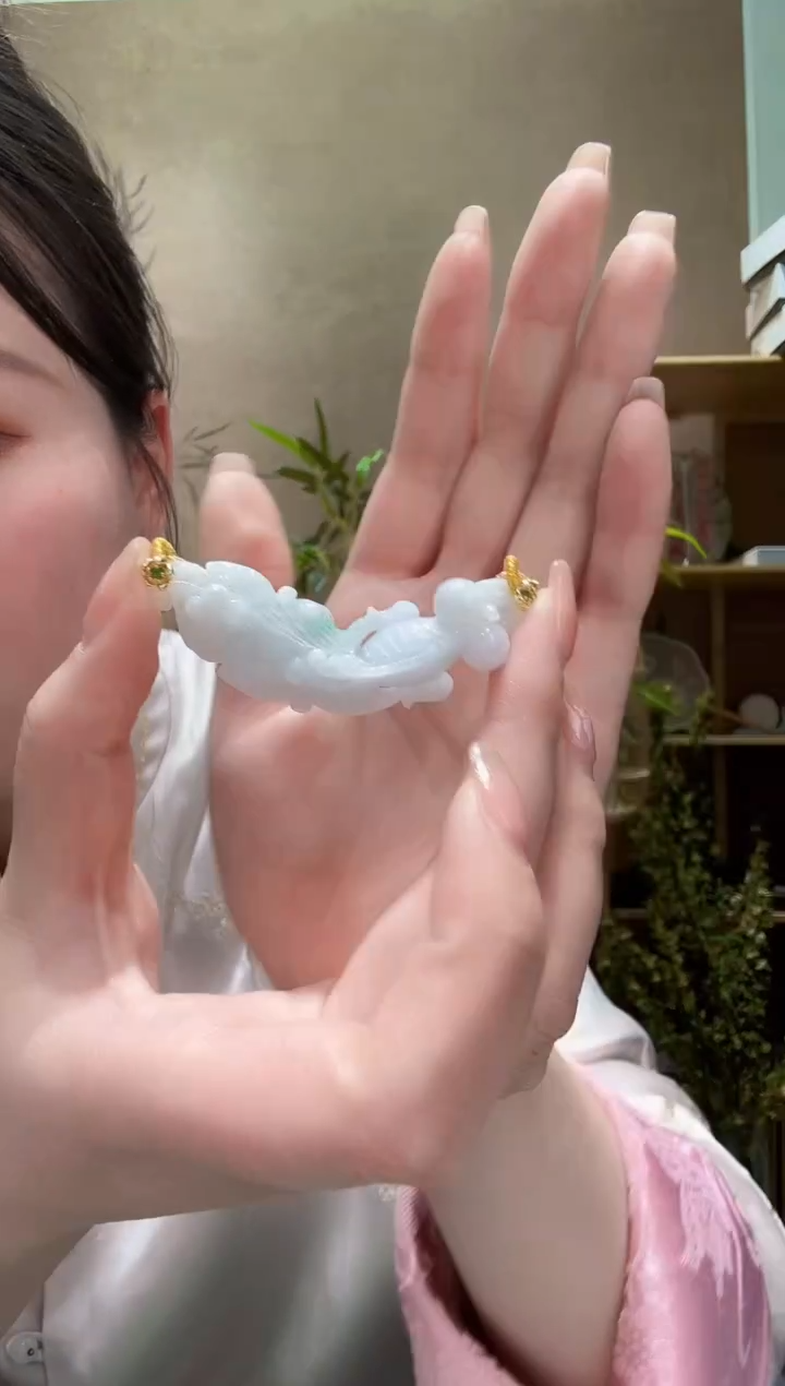 【闪购商品】翡翠未镶嵌颈饰吊坠